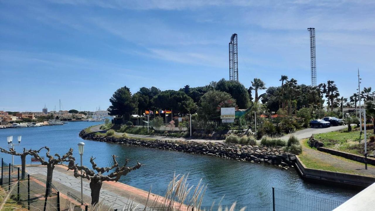 Appartement Situe Au Cap D'Agde Proche Plage Luaran gambar